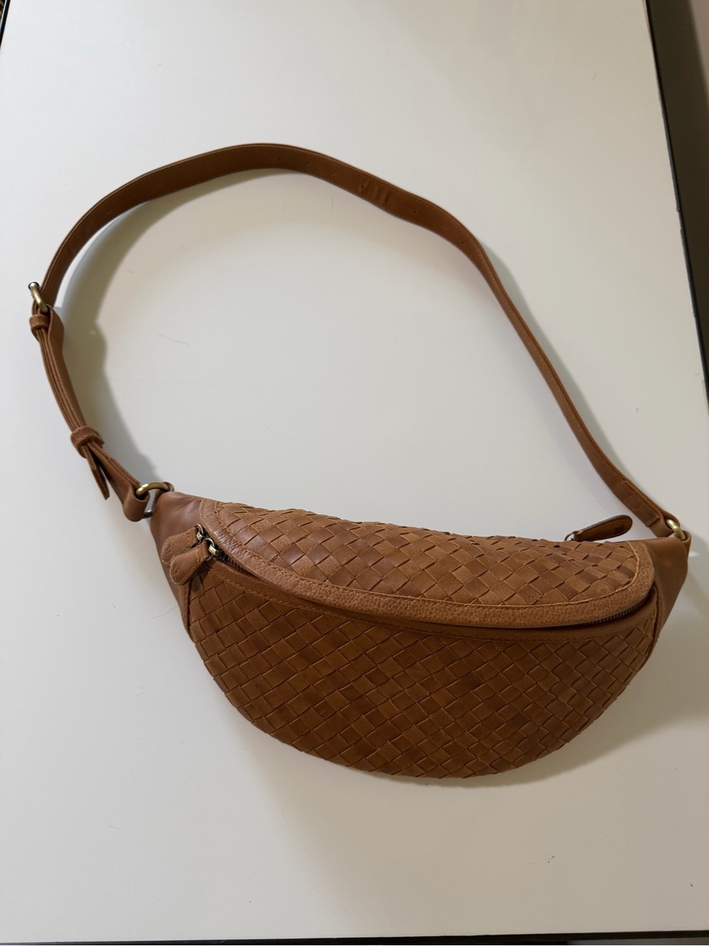 Mandrn Woven Atlas Leather Crossbody Belt Bag